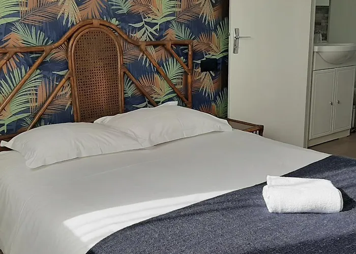 La Belle Etoile Hotel